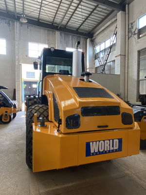 1500mm Drum Vibratory Road Roller with Cummins 4BTA3.9-C125 Engine